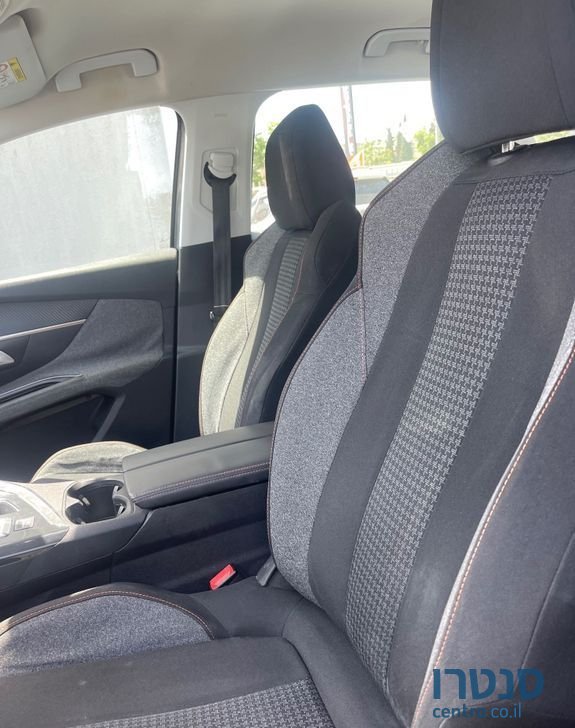 2017' Peugeot 3008 פיג'ו photo #6