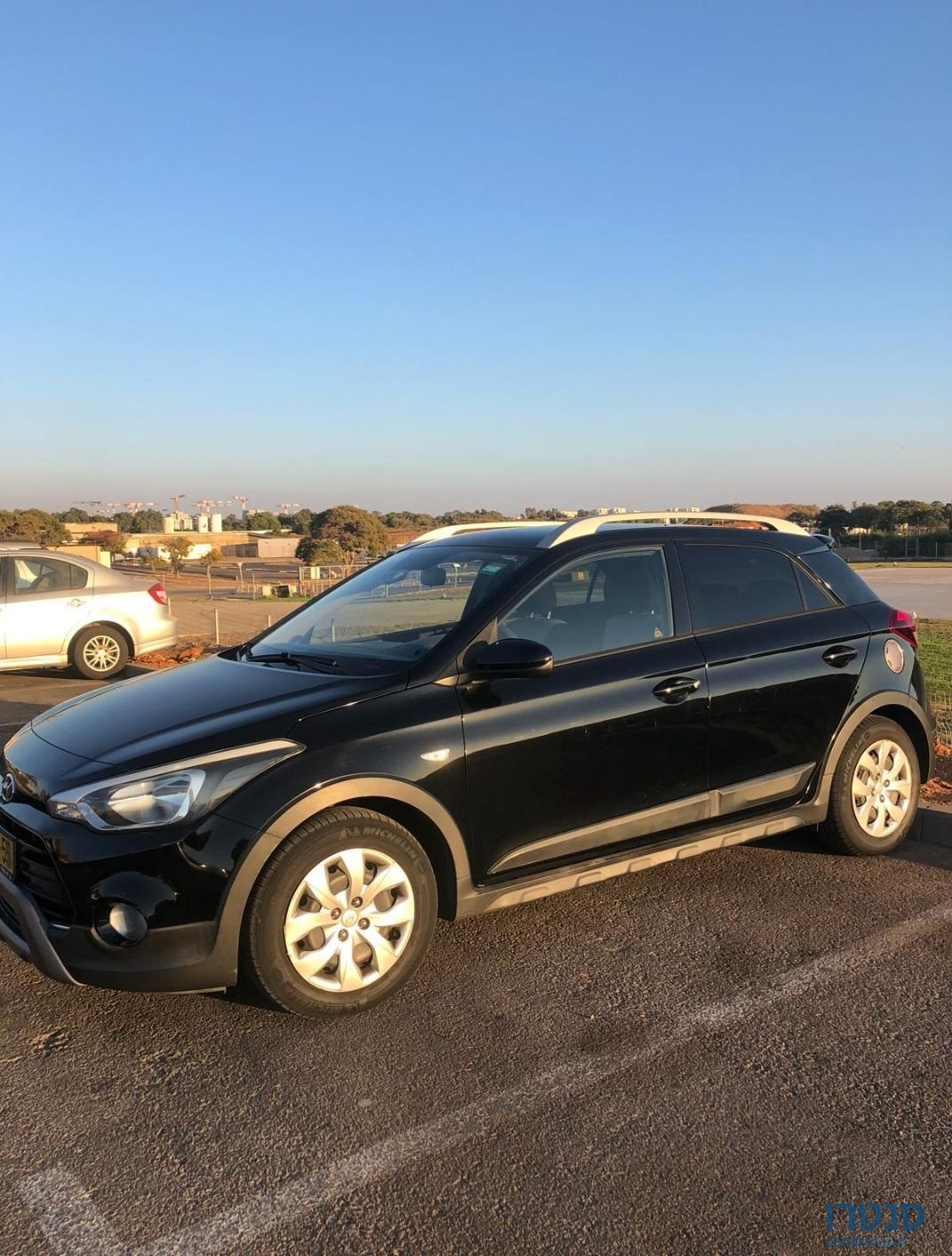 2017' Hyundai i20 יונדאי I20 קרוס photo #1