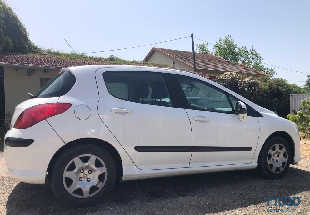 2011' Peugeot 308 פיג'ו photo #1