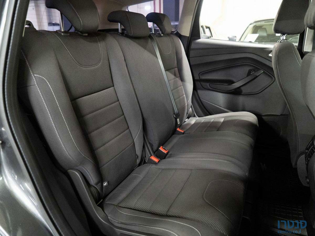 2015' Ford Kuga photo #6