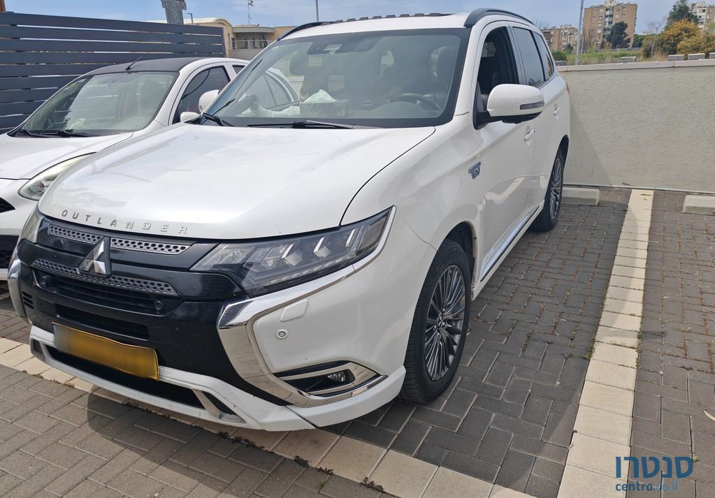 2019' Mitsubishi Outlander מיצובישי אאוטלנדר photo #2