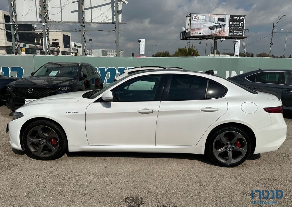 2017' Alfa Romeo Giulia אלפא רומיאו ג'וליה photo #3