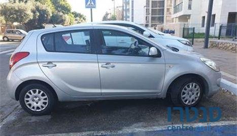 2010' Hyundai i20 i20 יונדאי photo #2