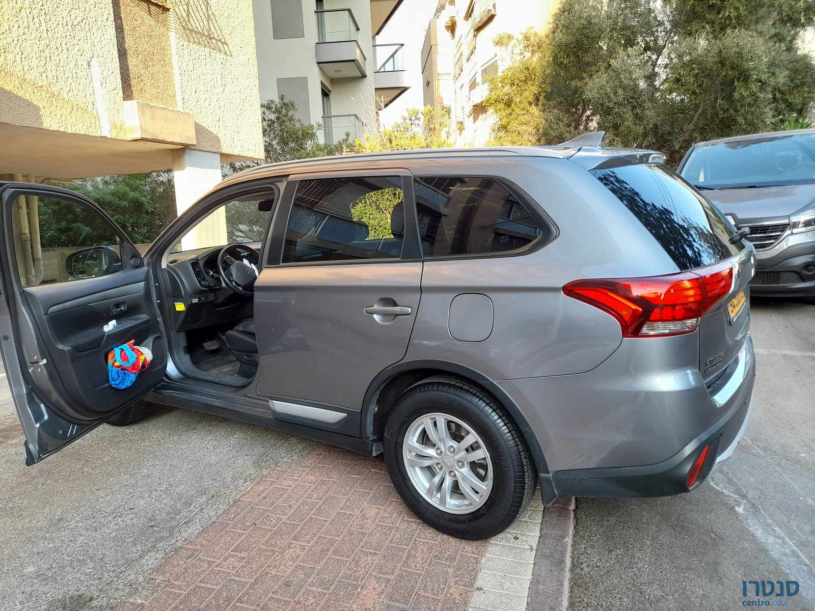 2016' Mitsubishi Outlander מיצובישי אאוטלנדר photo #2