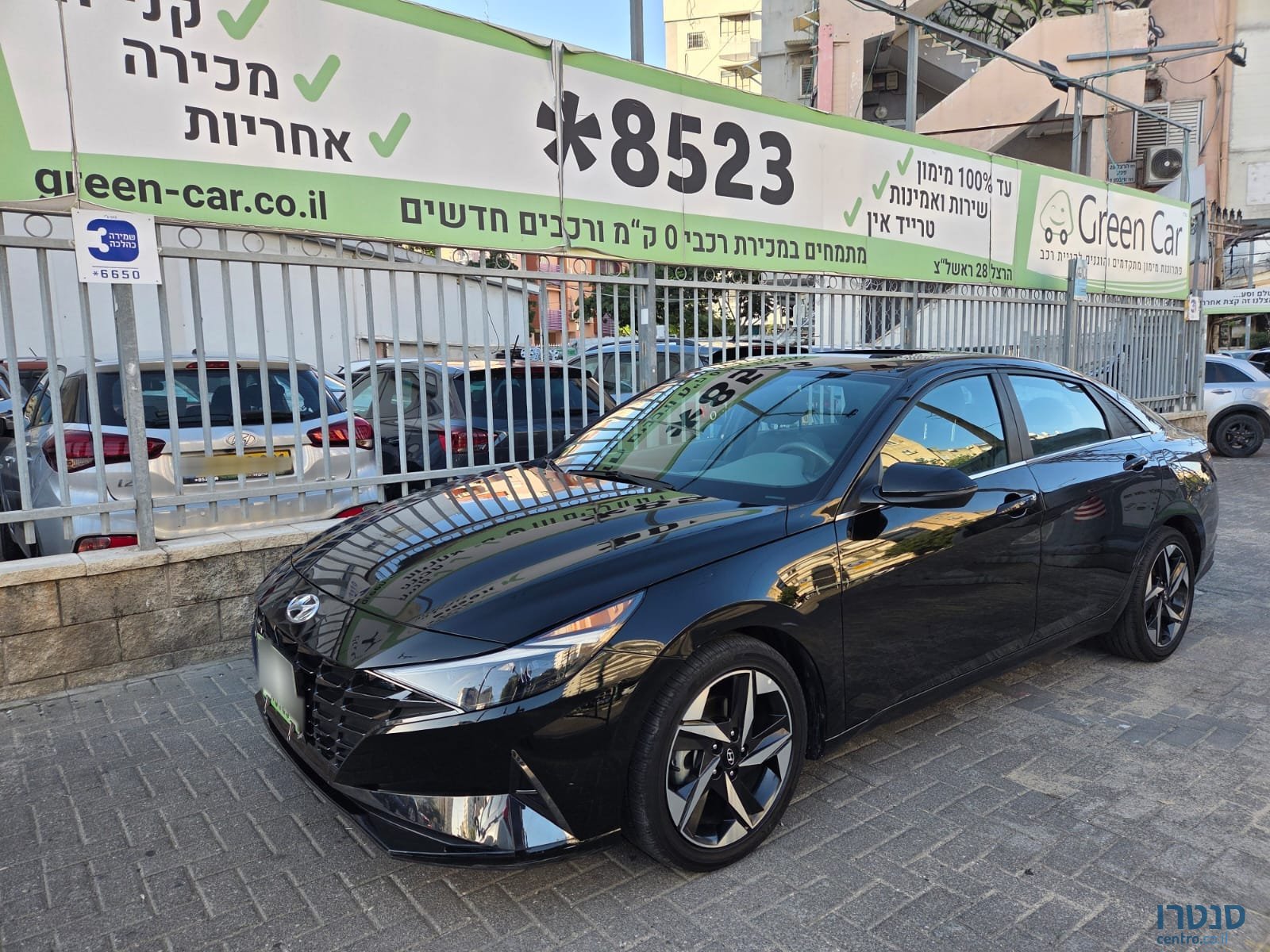 2022' Hyundai Elantra photo #2