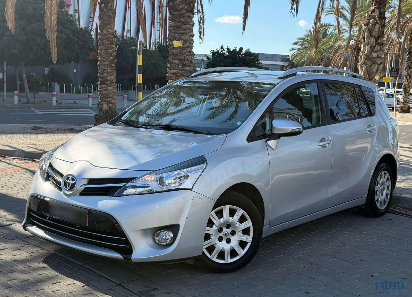 2017' Toyota Verso טויוטה ורסו photo #1