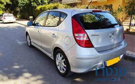 2011' Hyundai I30 יונדאי סופרים photo #3