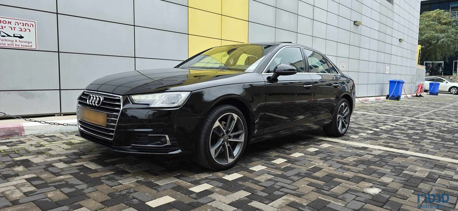 2019' Audi A4 photo #3