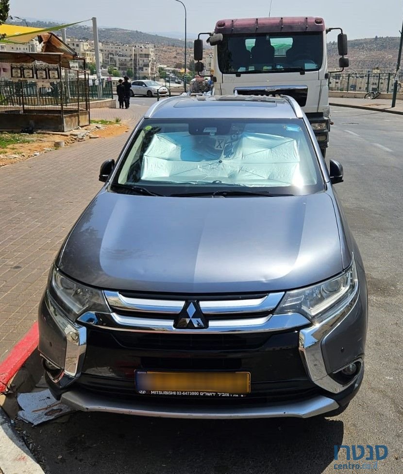 2017' Mitsubishi Outlander מיצובישי אאוטלנדר photo #2