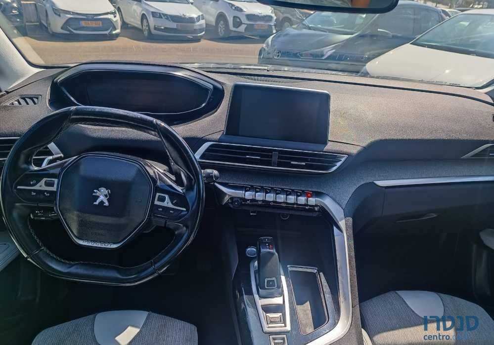 2020' Peugeot 5008 פיג'ו photo #4