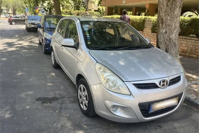 2012' Hyundai i20 יונדאי