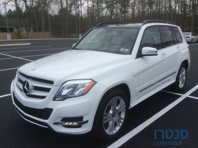 2015' Mercedes-Benz GLK 350 4 Matic photo #1