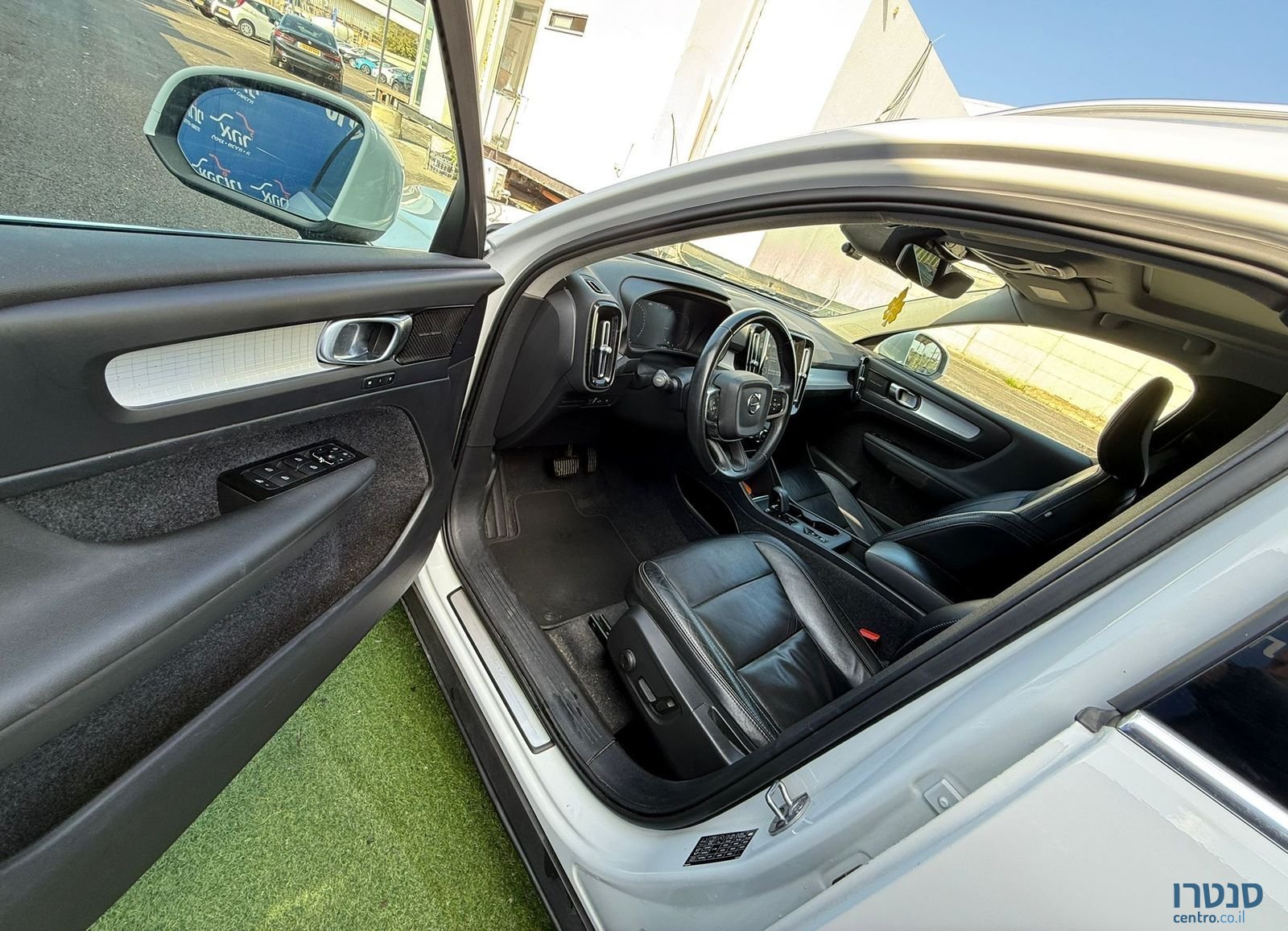 2022' Volvo XC40 וולוו photo #5