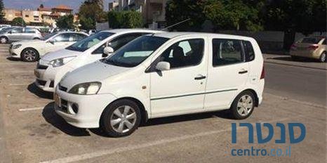 2002' Daihatsu YRV דייהטסו photo #1