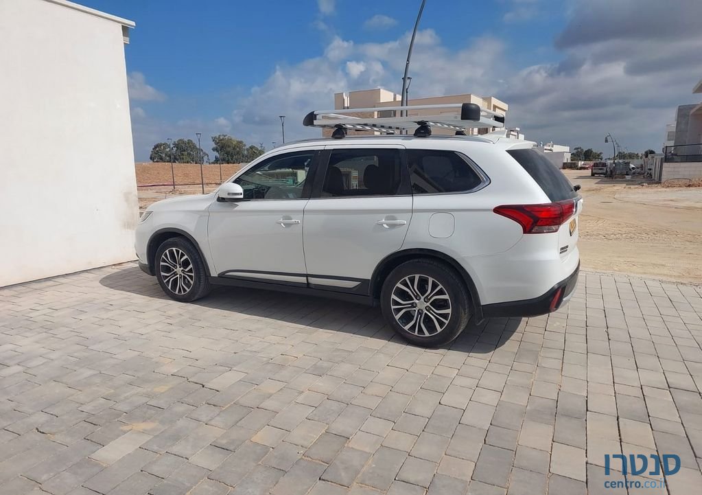 2017' Mitsubishi Outlander מיצובישי אאוטלנדר photo #1