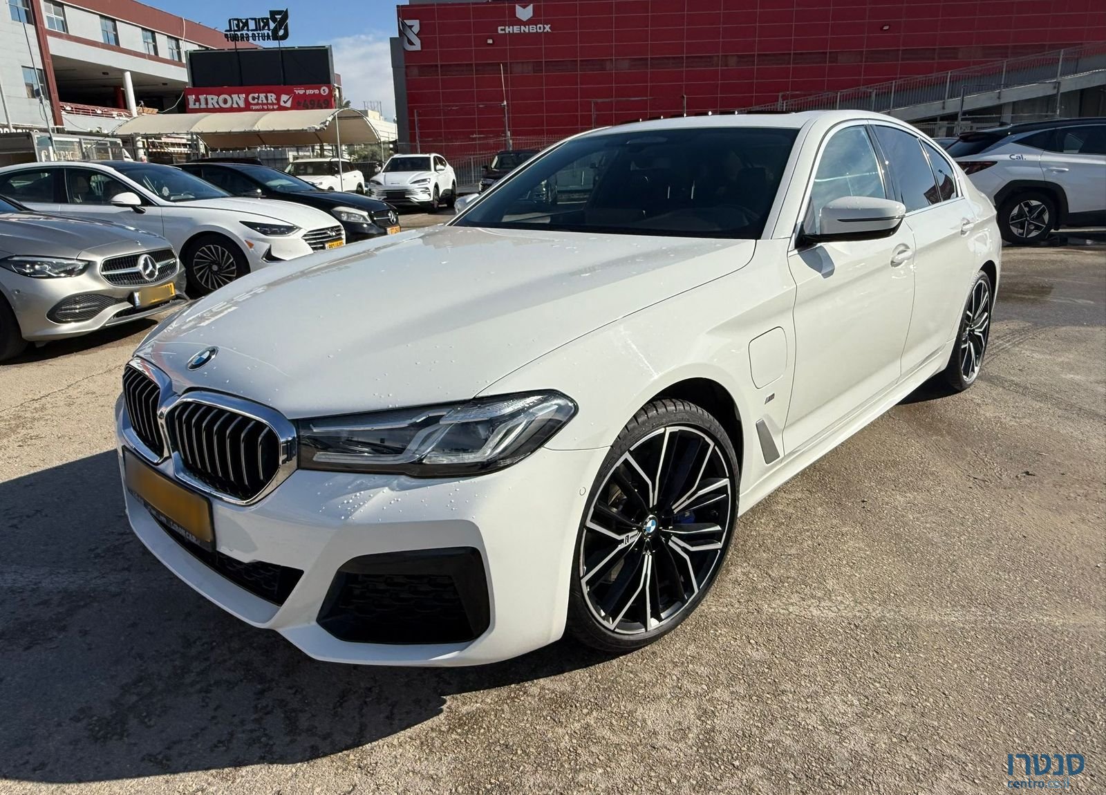 2022' BMW 5 Series ב מ וו סדרה 5 photo #1