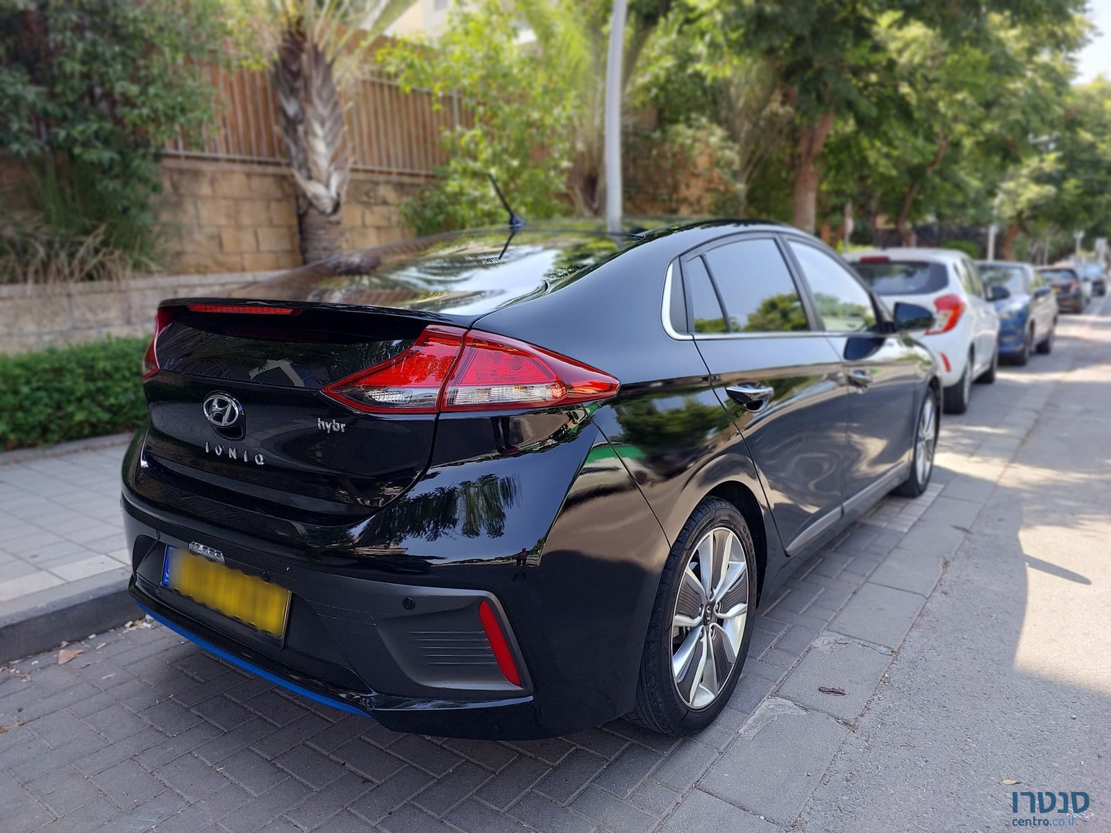 2019' Hyundai Ioniq photo #3