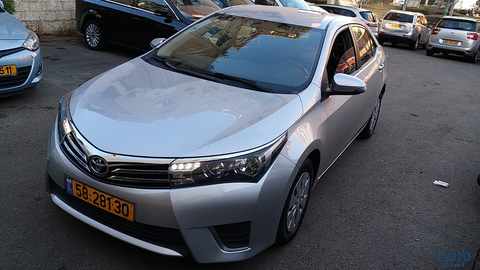 2014' Toyota Corolla photo #1