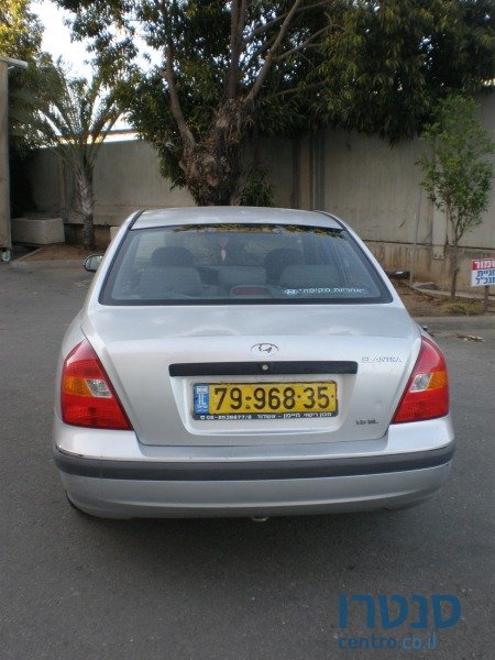 2001' Hyundai Elantra photo #3