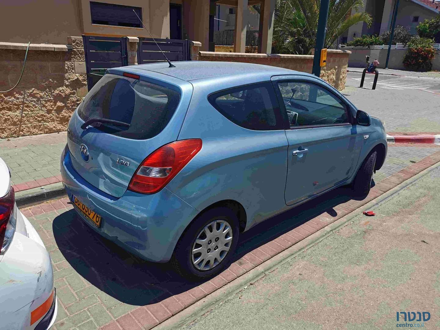 2011' Hyundai i20 יונדאי photo #4