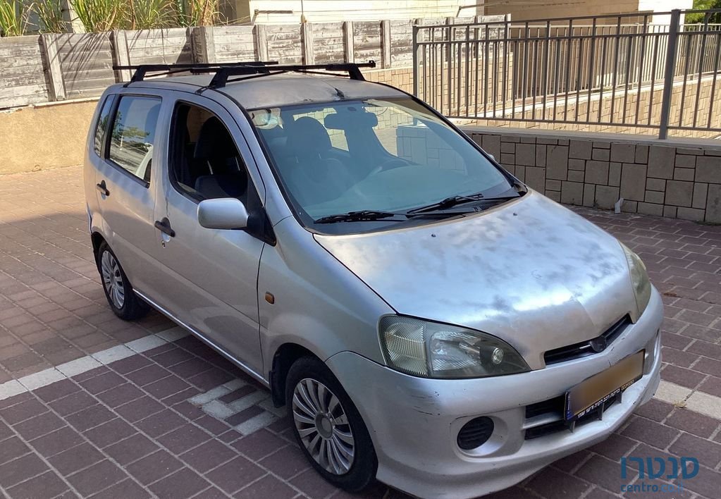 2002' Daihatsu YRV דייהטסו photo #1