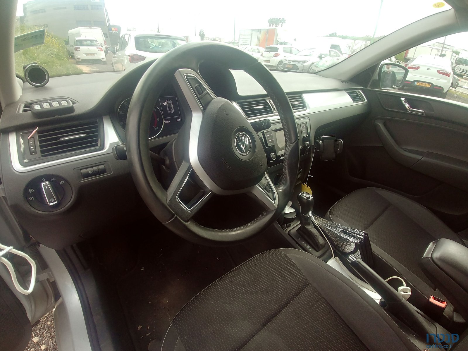 2016' Skoda Rapid סקודה ראפיד photo #4