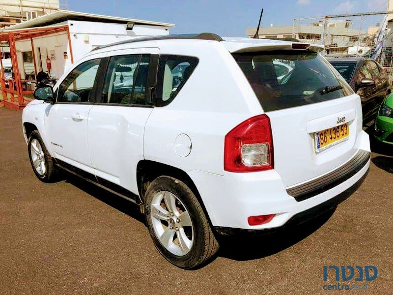 2013' Jeep Compass photo #2