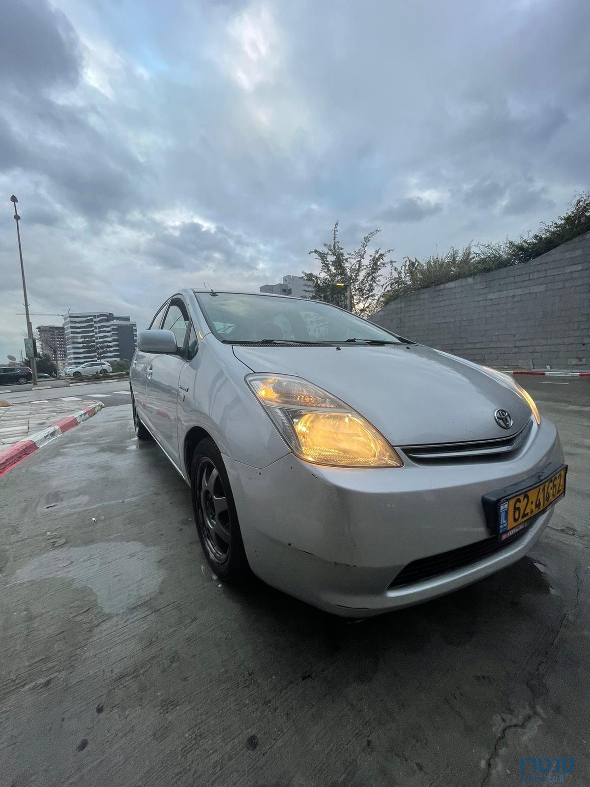 2007' Toyota Prius photo #1