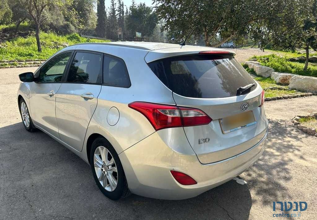 2015' Hyundai i30 יונדאי photo #4