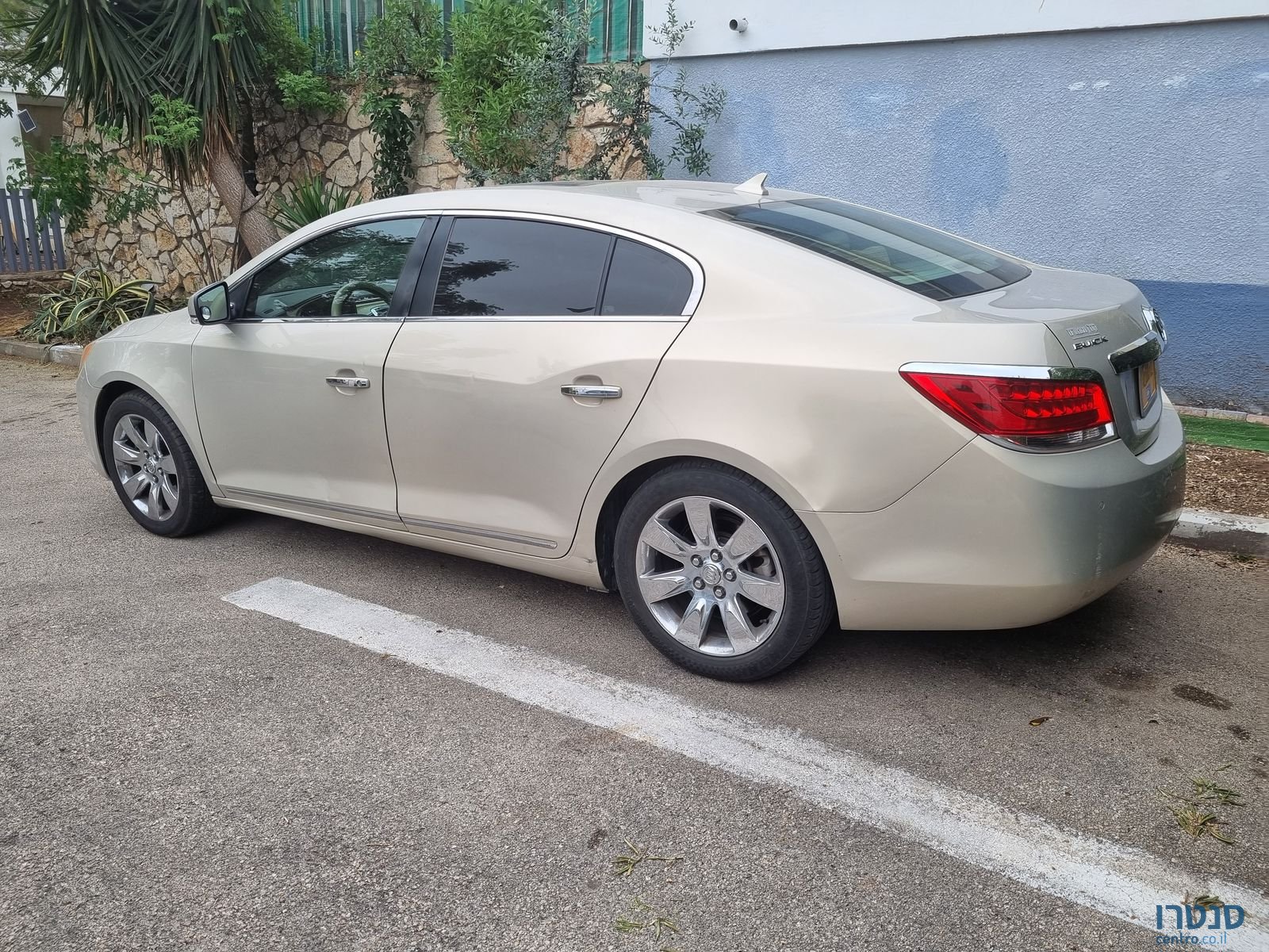 2011' Buick LaCross ביואיק לה קרוס photo #2