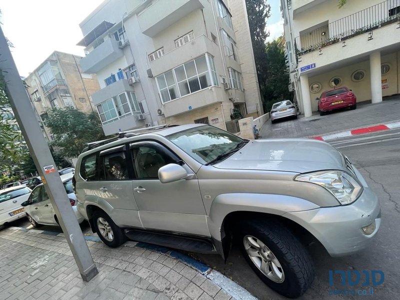 2004' Toyota Land Cruiser טויוטה לנד קרוזר photo #3