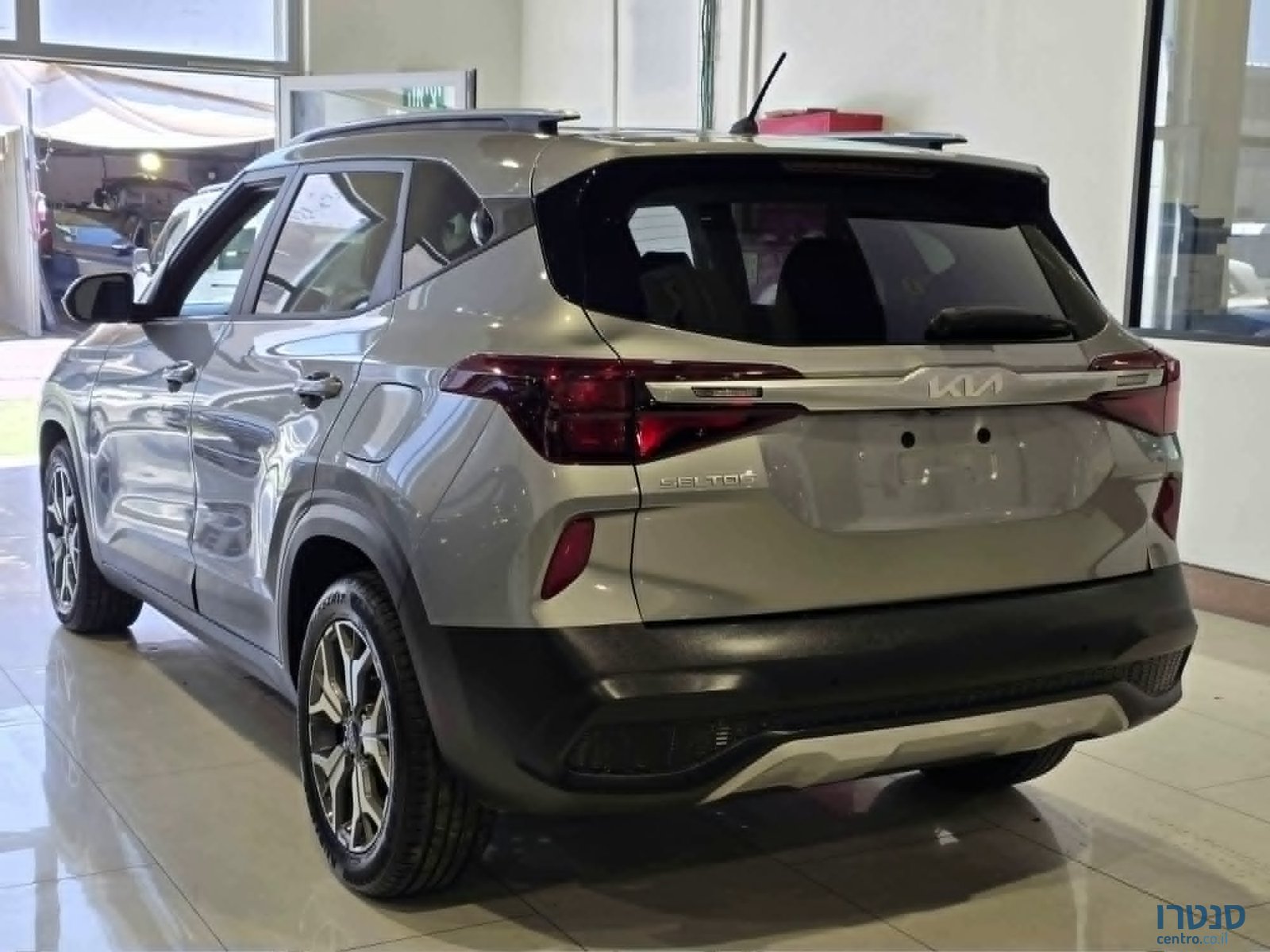2022' Kia SELTOS photo #5