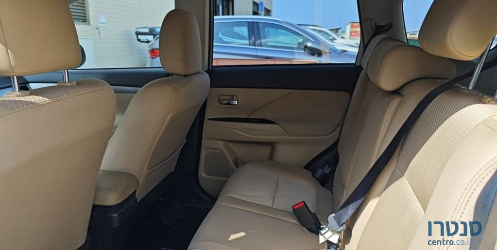 2016' Mitsubishi Outlander מיצובישי אאוטלנדר photo #2
