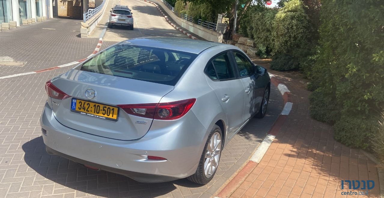 2018' Mazda 3 מאזדה photo #4