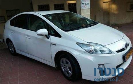 2011' Toyota Prius טויוטה פריוס היברידי photo #3