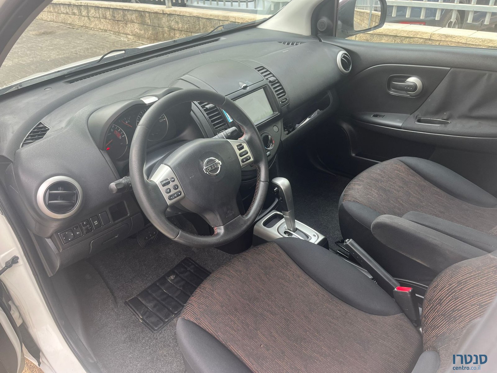 2011' Nissan Note photo #3