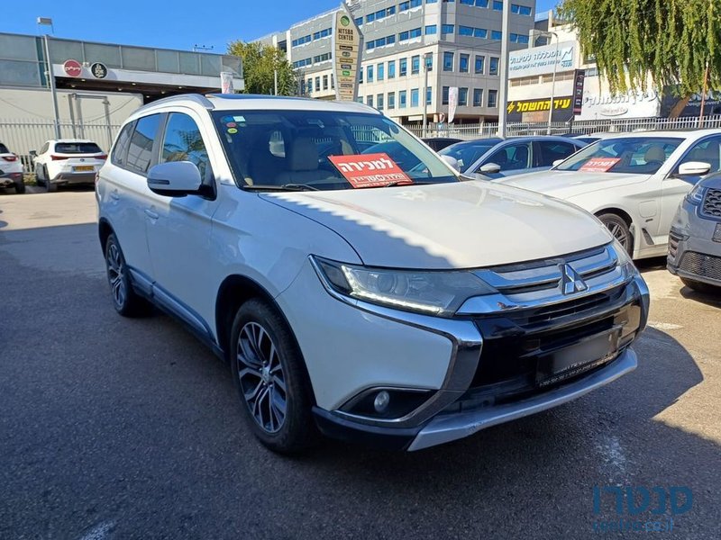 2018' Mitsubishi Outlander מיצובישי אאוטלנדר photo #2