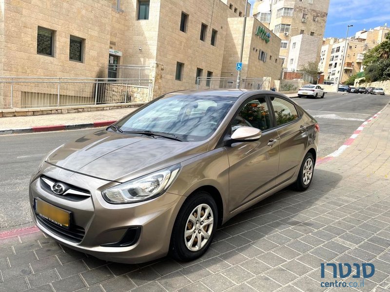 2013' Hyundai i25 יונדאי photo #6