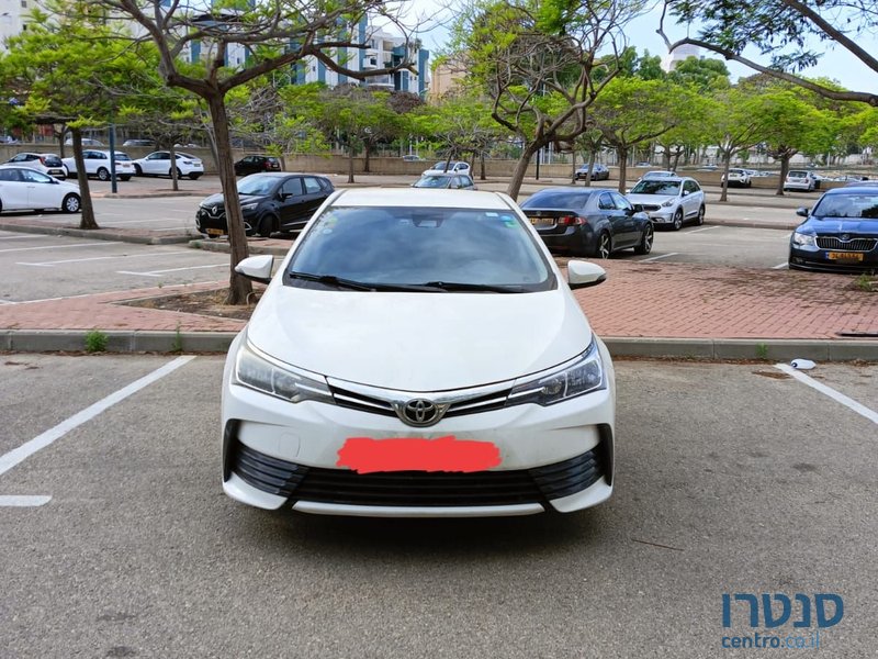 2017' Toyota Corolla טויוטה קורולה photo #3