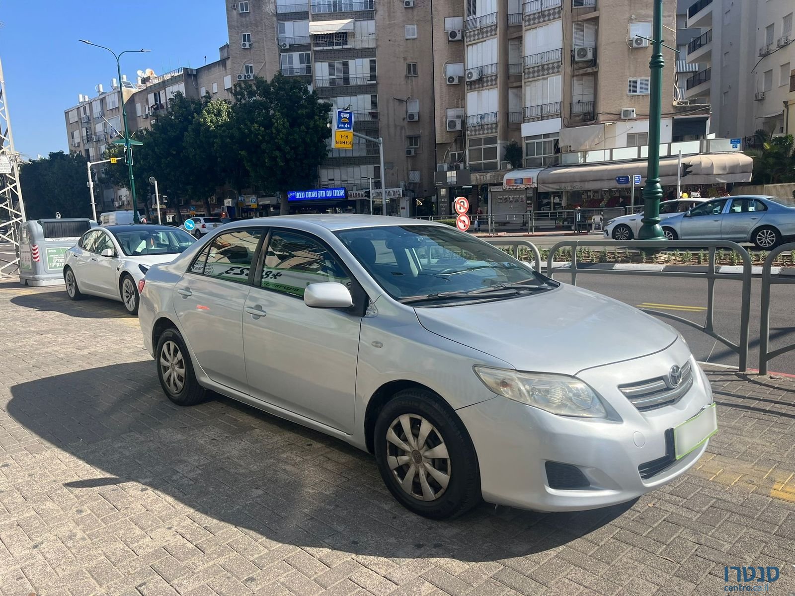 2009' Toyota Corolla photo #5