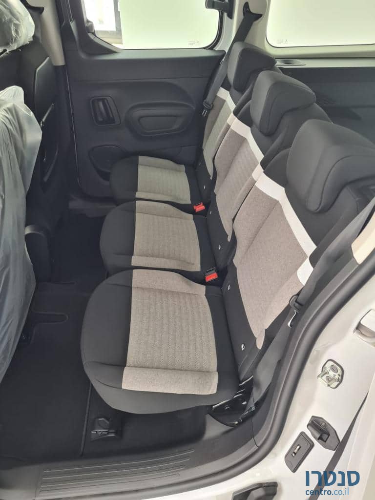 2022' Citroen Berlingo photo #6