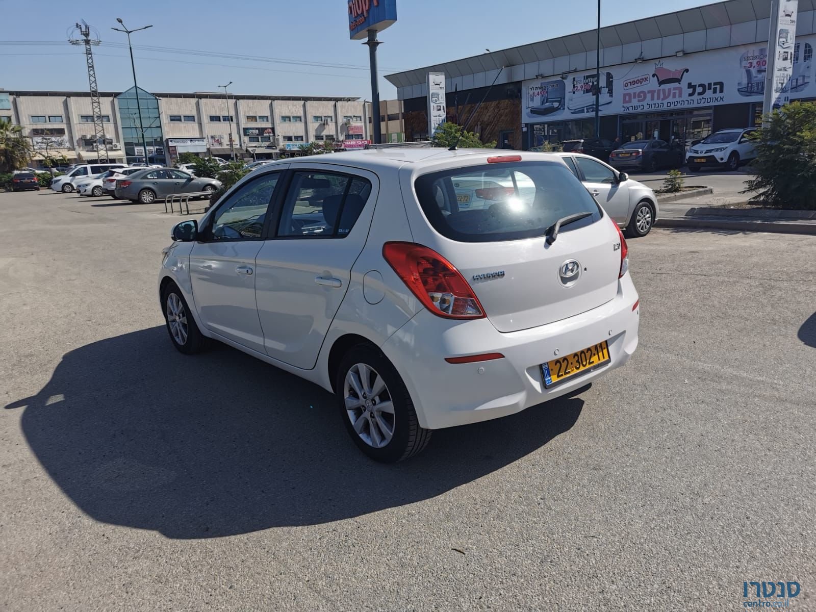 2013' Hyundai i20 יונדאי photo #2