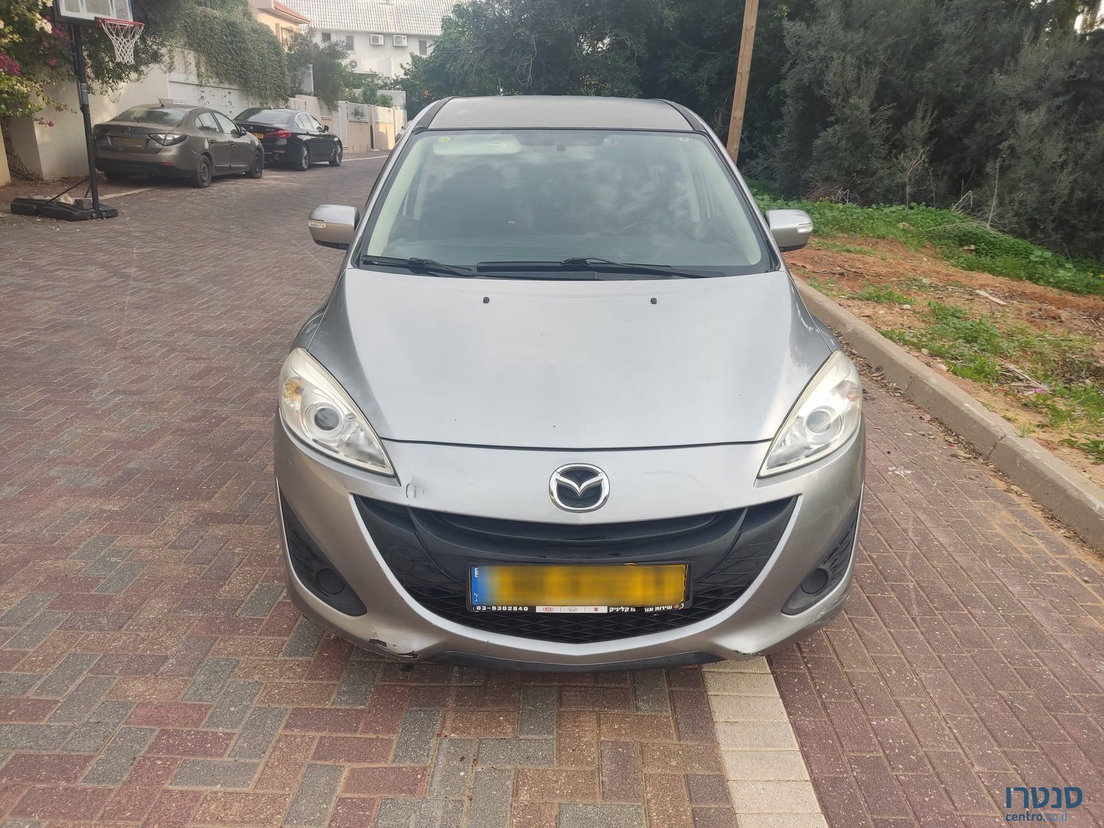 2014' Mazda 5 photo #5