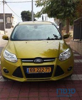 2011' Ford Focus 4/5 דלת' 2000 photo #2