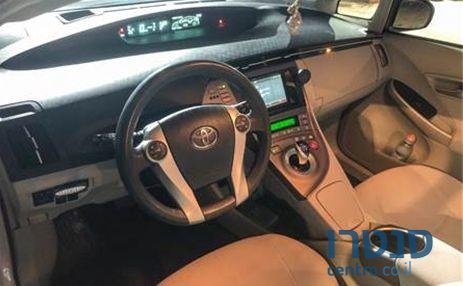 2013' Toyota Prius טויוטה פריוס photo #3