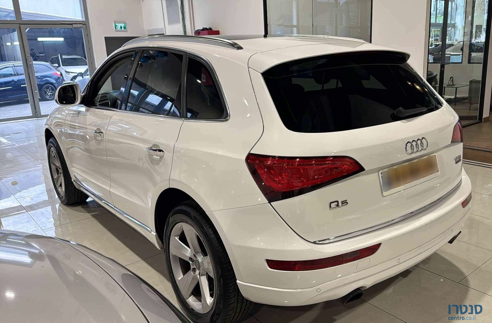 2016' Audi Q5 LUXURY photo #4