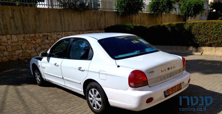 2001' Hyundai Sonata photo #2