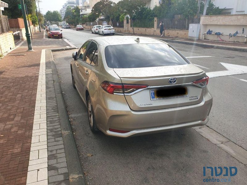 2020' Toyota Corolla טויוטה קורולה photo #3