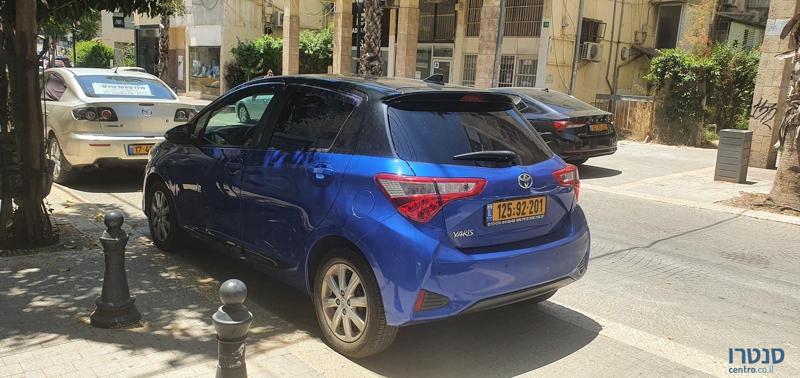 2018' Toyota Yaris photo #2