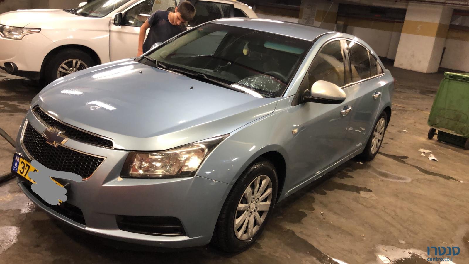 2010' Chevrolet Cruze photo #3